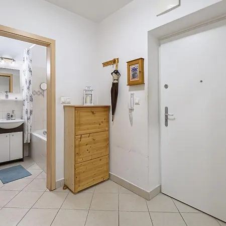 Modern New 2 Bedrooms 8th Floor *